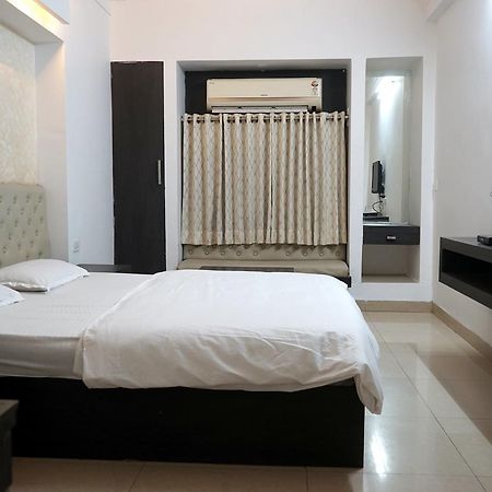 Hotel Paradise Nagpur Zewnętrze zdjęcie
